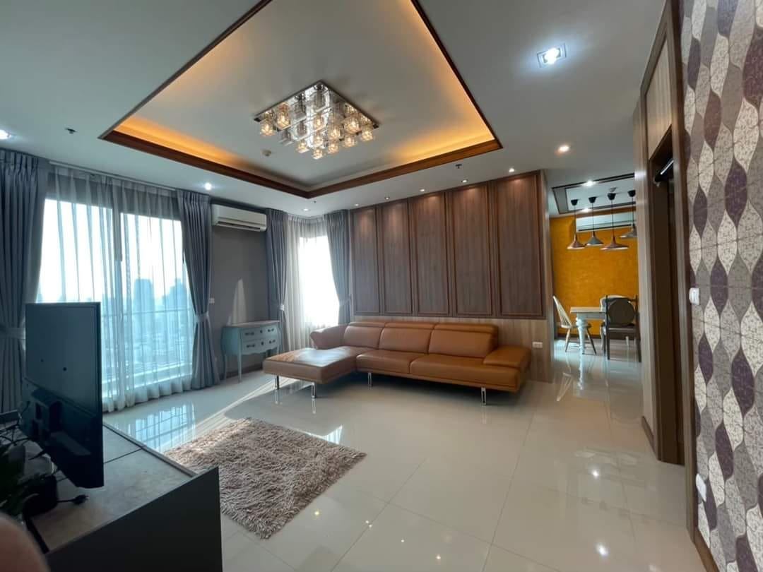 Villa Asoke Condominium - Image 3