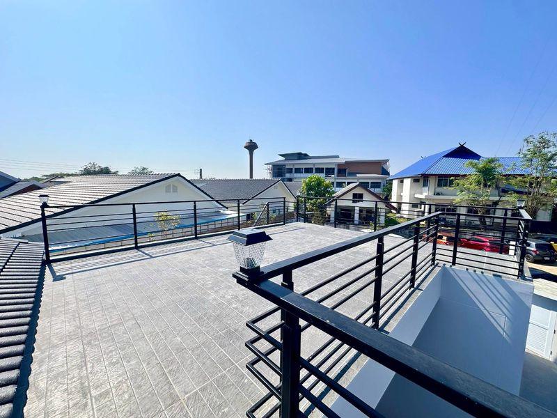 5 Bedroom House For Sale in San Phak Wan, Hang Dong, Chiang Mai - Image 5