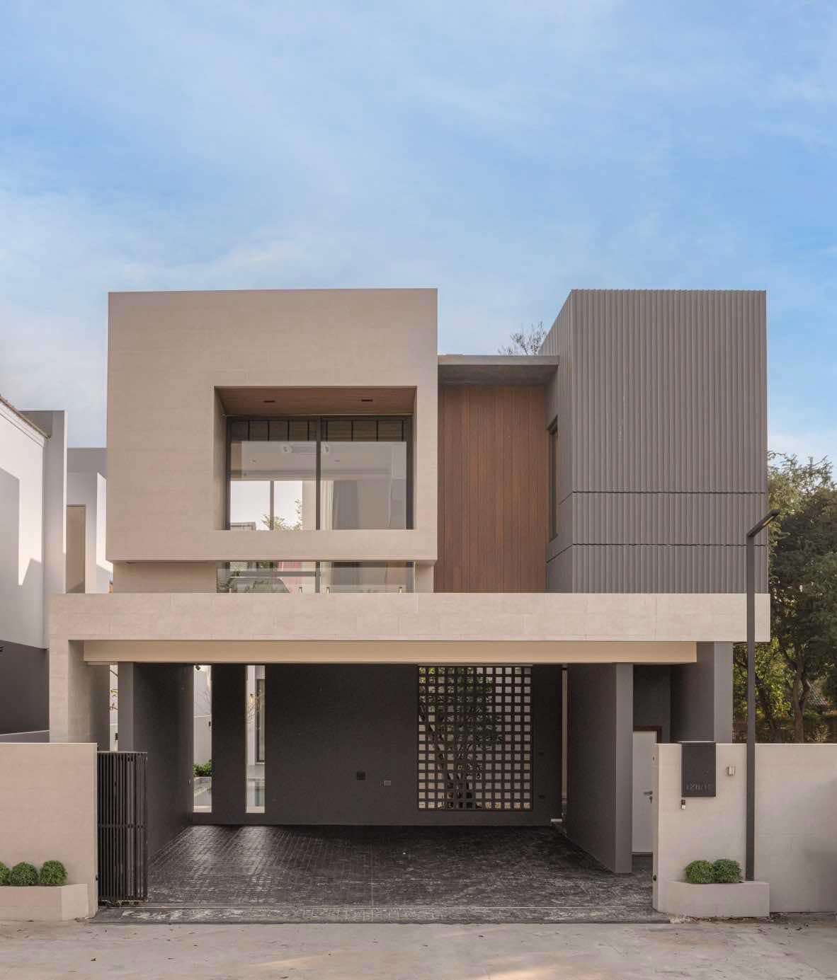 3 Bedroom House For Sale in Chang Phueak, Mueang Chiang Mai, Chiang Mai - Image 2