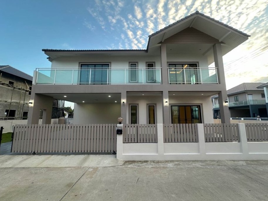 4 Bedroom House For Sale in Nong Chom, San Sai, Chiang Mai - Image 1