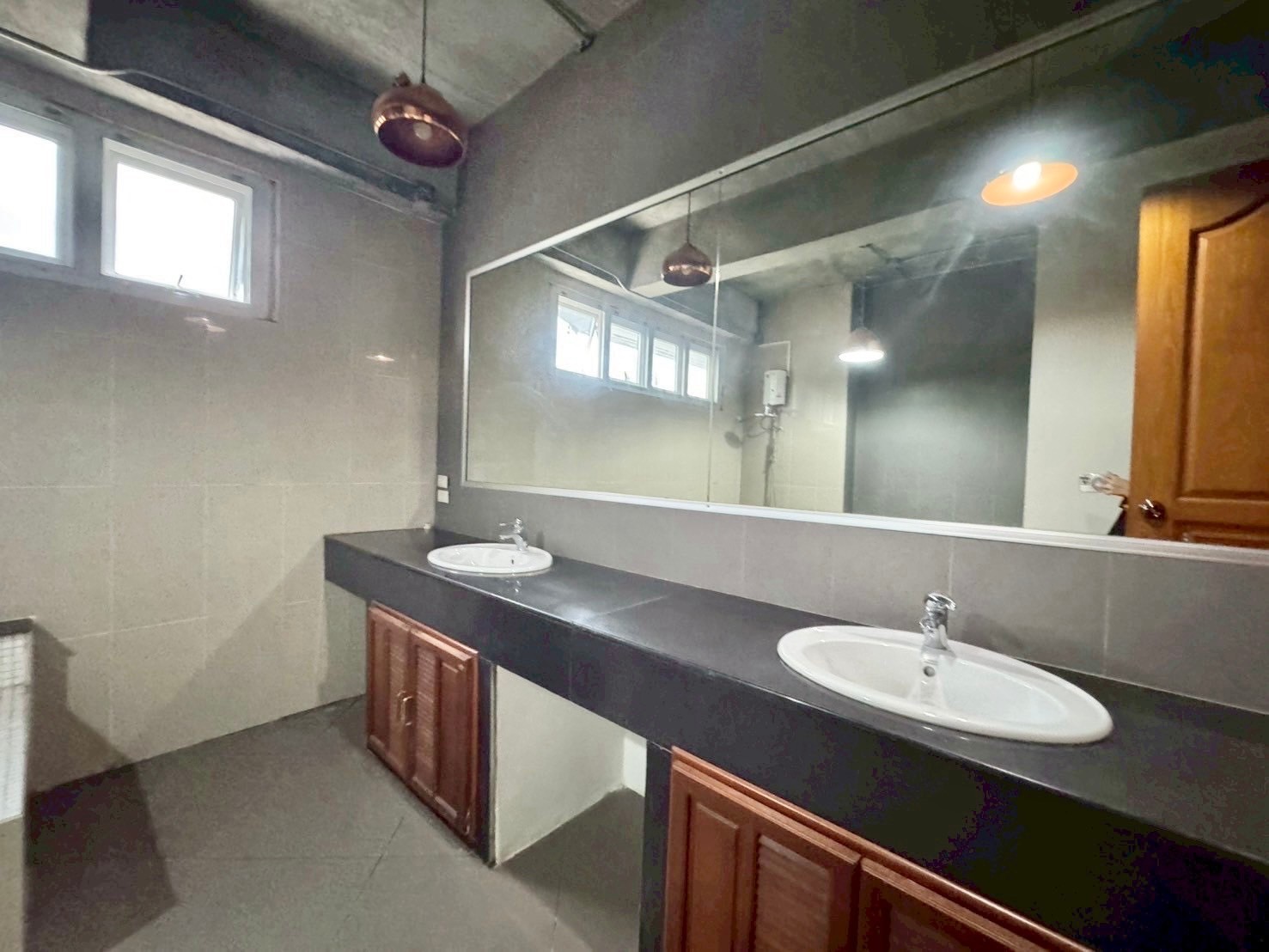 5 Bedroom House For Sale in Chang Phueak, Mueang Chiang Mai, Chiang Mai - Image 11