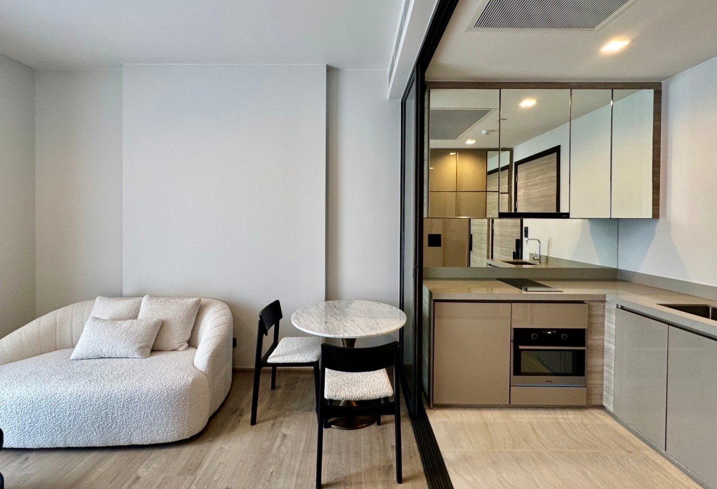 The Crest Park Residences - Image 2