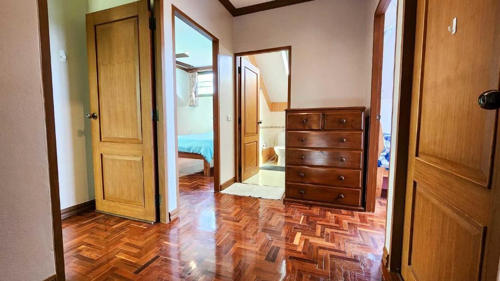 5 Bedroom House For Rent in Pa Pong, Doi Saket, Chiang Mai - Image 7
