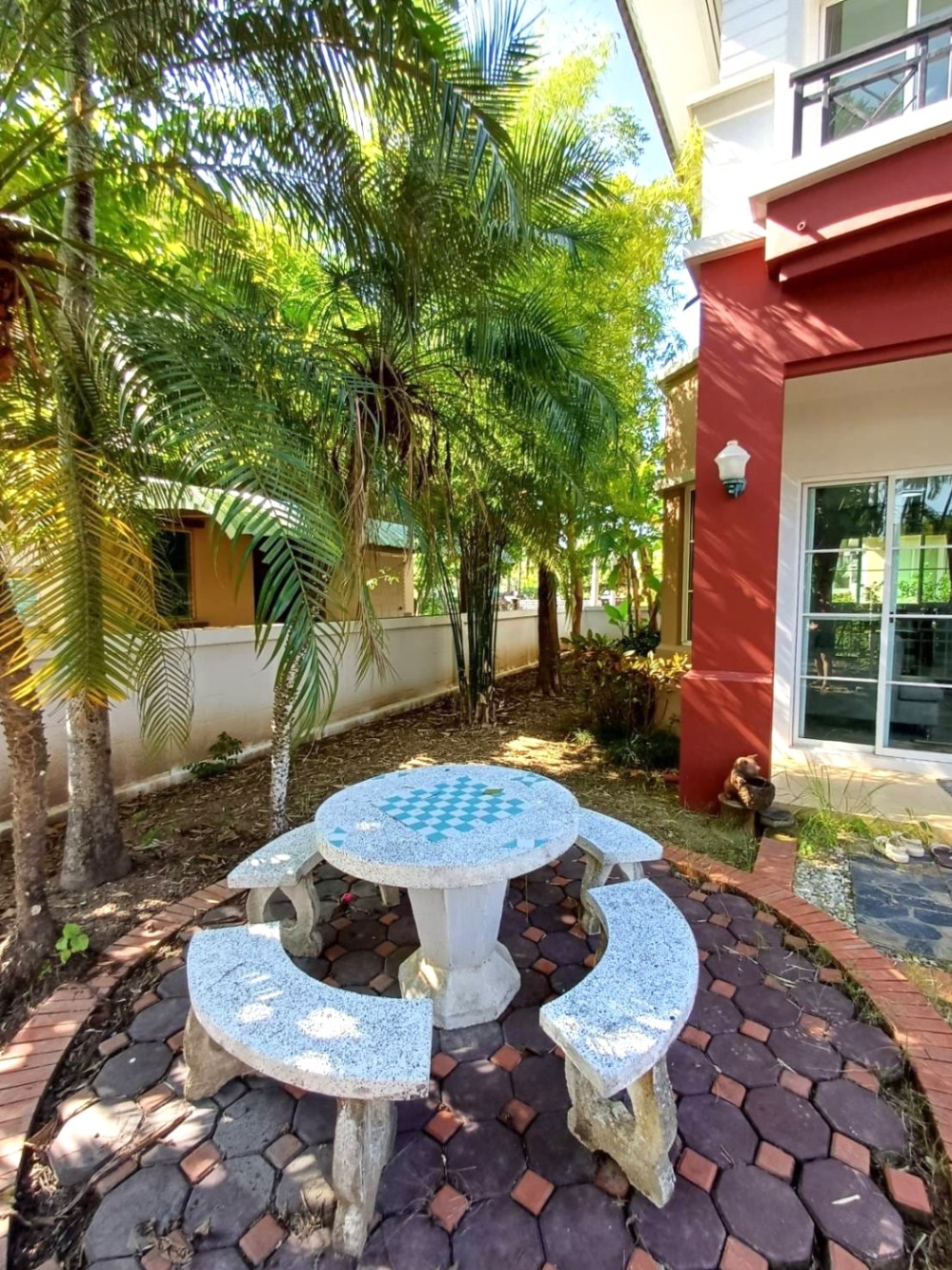 Chonlada Land&House - Image 13