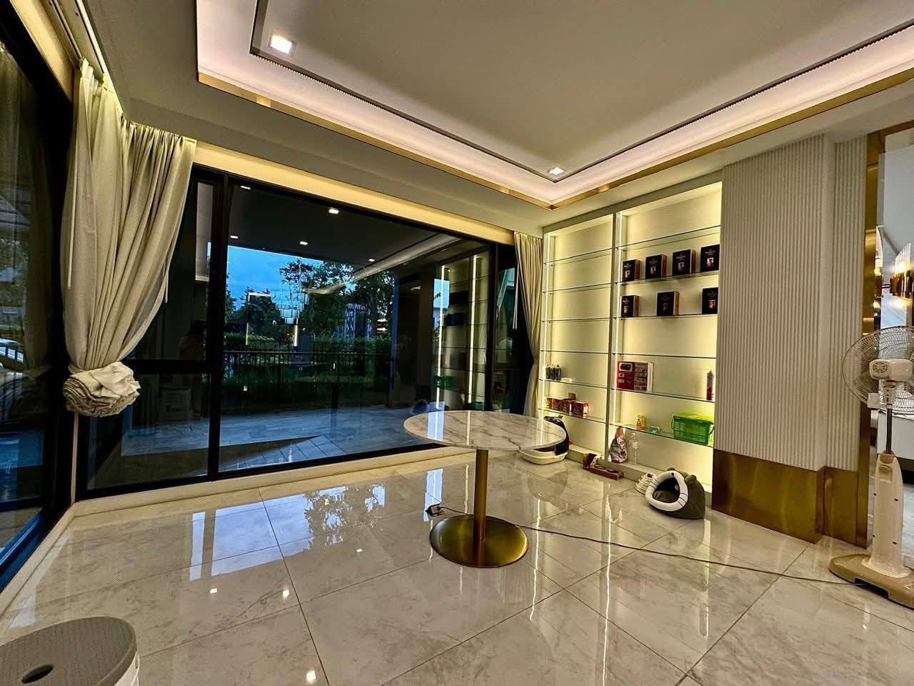 5 Bedroom House For Sale in Saphan Sung, Saphan Sung, Bangkok - Image 13