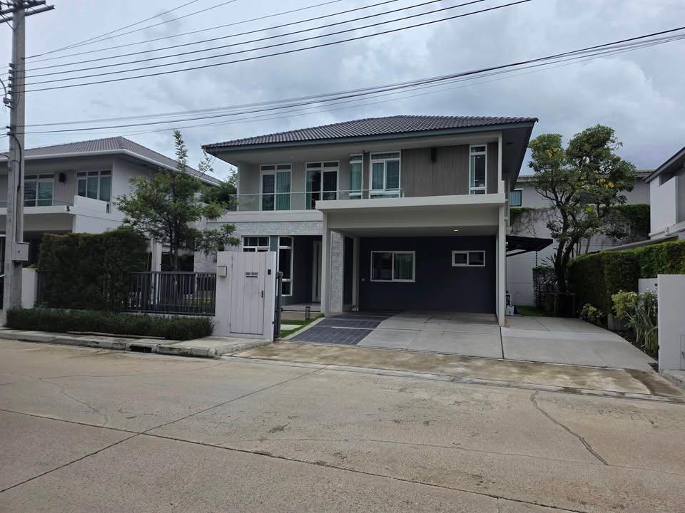 Mantana Bangna-Wongwaen - Image 1