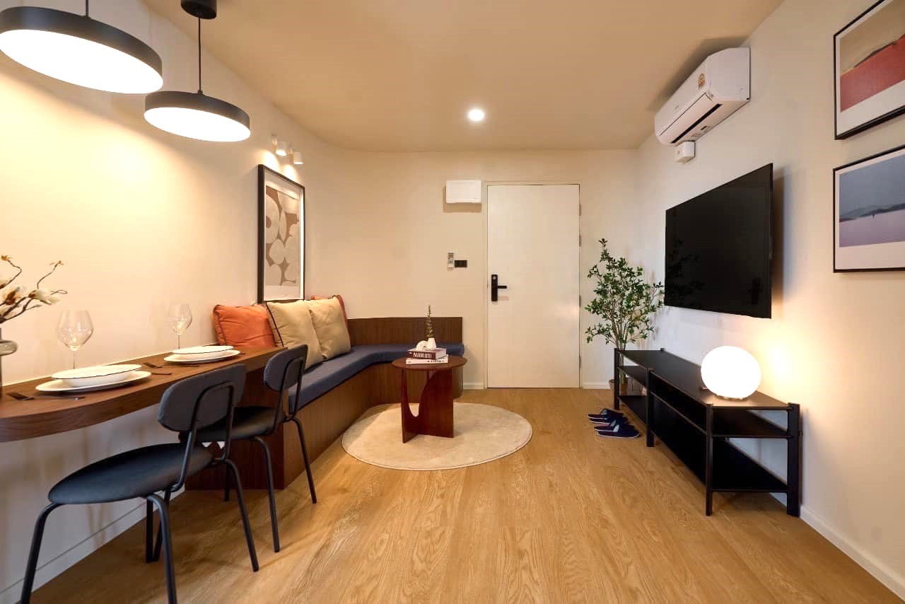 103 Condo Sukkasem - Image 1