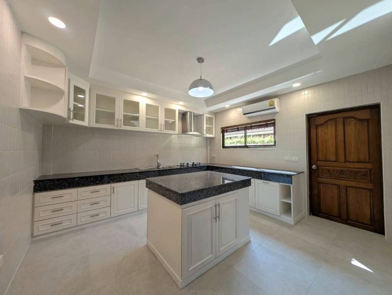 3 Bedroom House For Sale in San Phak Wan, Hang Dong, Chiang Mai - Image 14