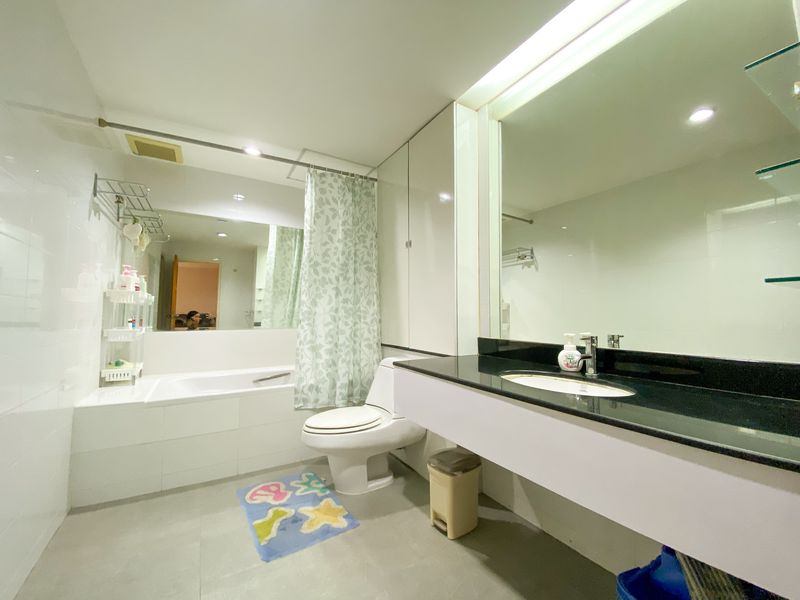 Asoke Place - Image 6