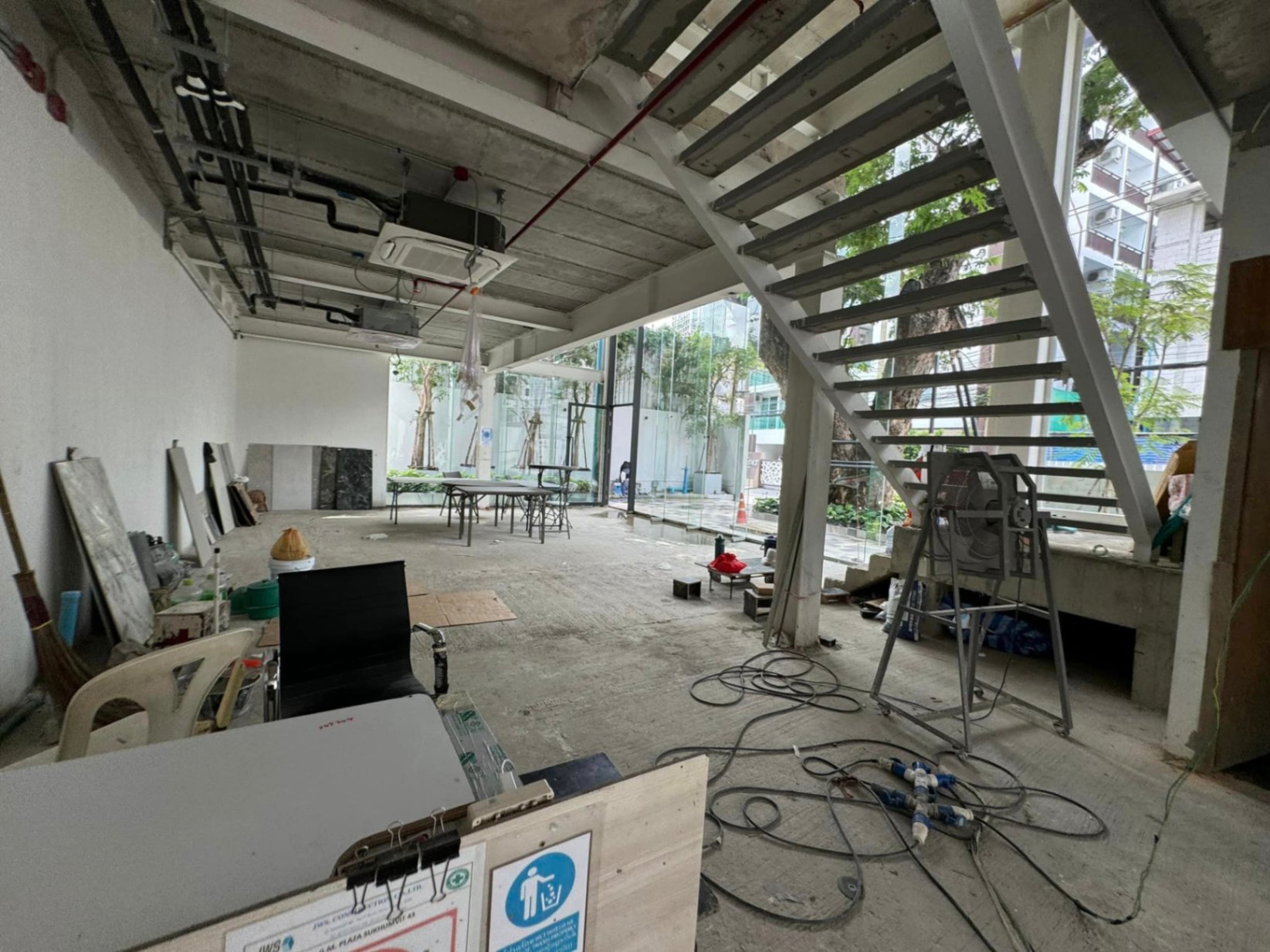  零售空间  在  - Image 11