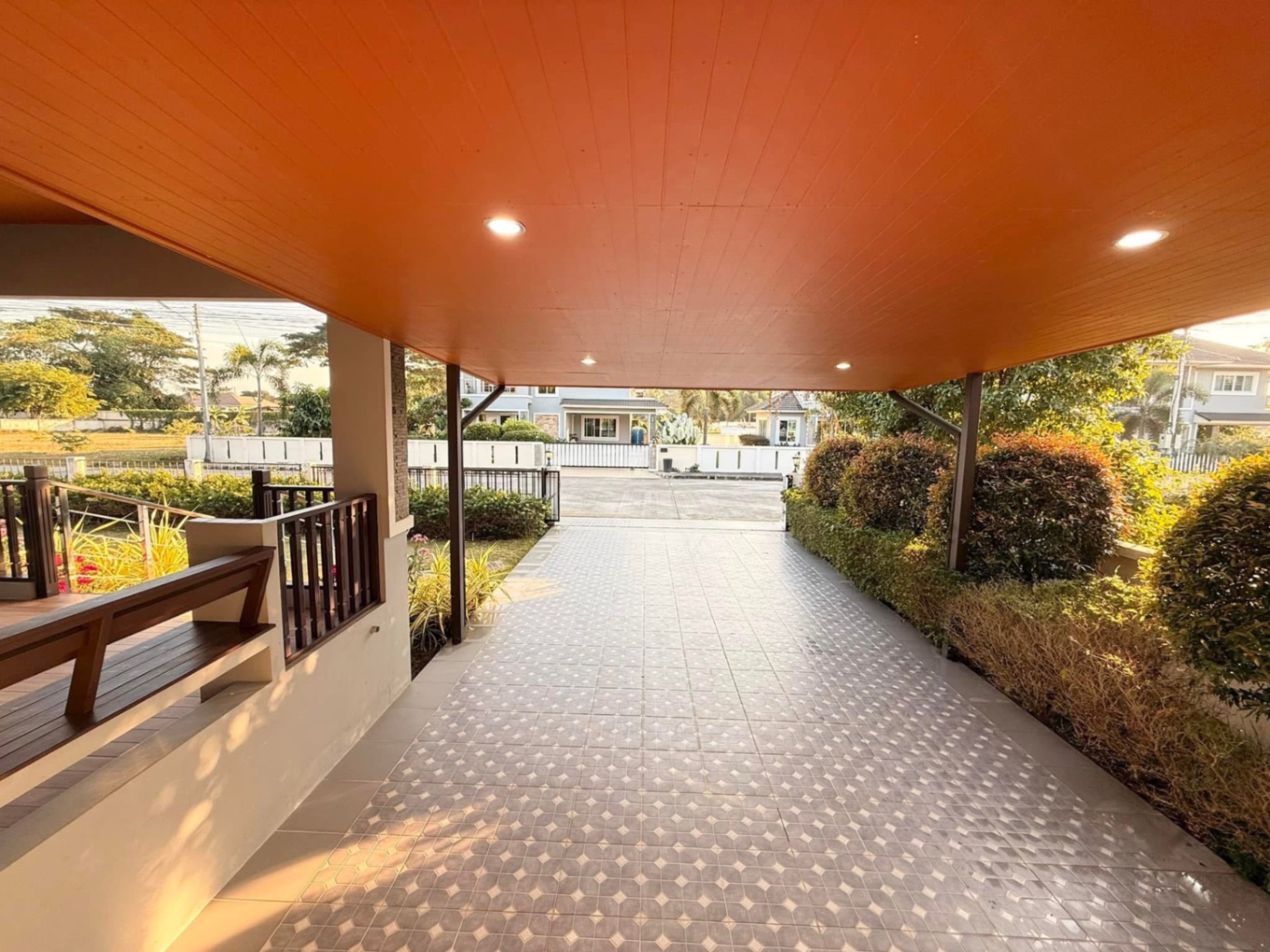 Thanaporn Park Home 5 - Image 7