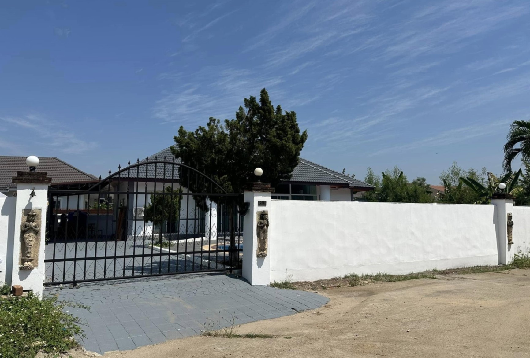 2 Bedroom House For Sale in San Phak Wan, Hang Dong, Chiang Mai - Image 11