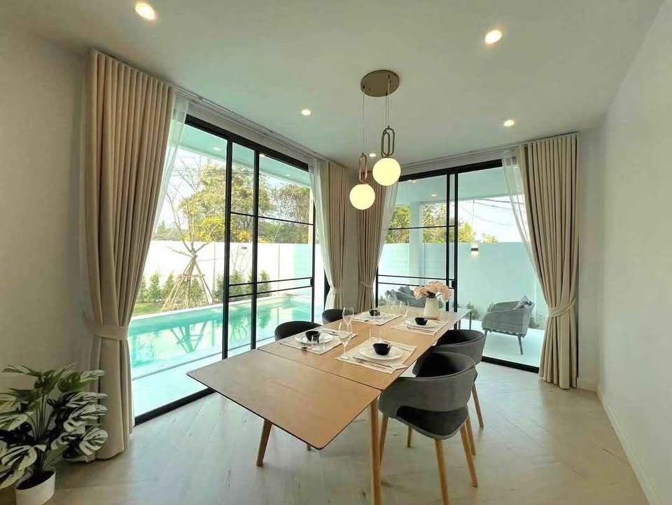 5 Bedroom House For Sale in San Phak Wan, Hang Dong, Chiang Mai - Image 4