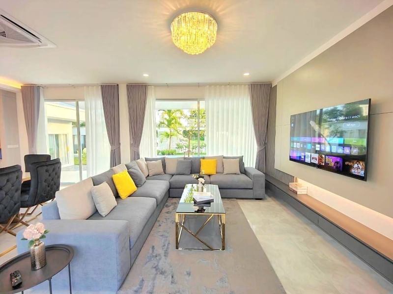 6 Bedroom House For Sale in Ton Pao, San Kamphaeng, Chiang Mai - Image 4