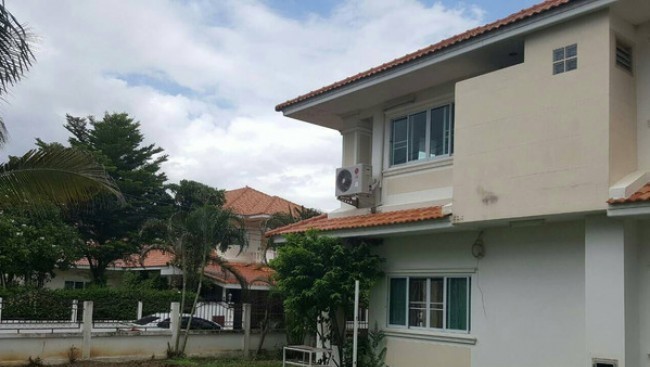 3 Bedroom House For Sale in San Kamphaeng, San Kamphaeng, Chiang Mai - Image 9