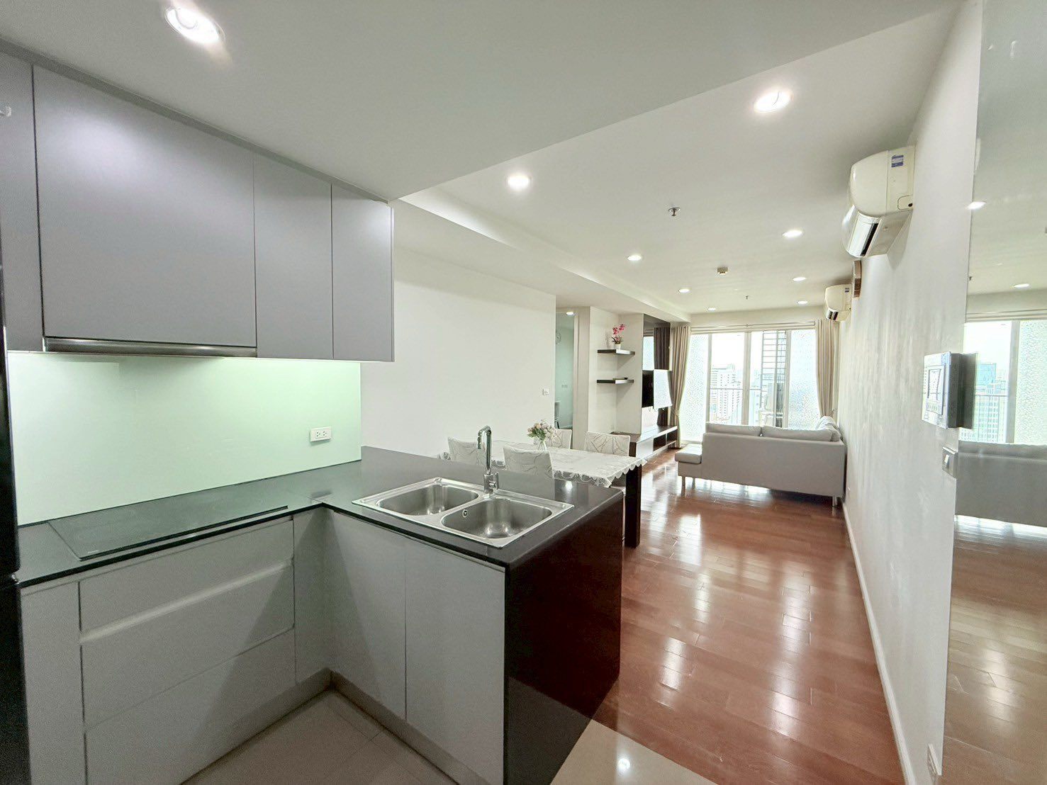15 Sukhumvit Residences - Image 28