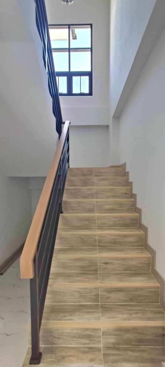 3 卧室 独立房屋  在  - Image 6