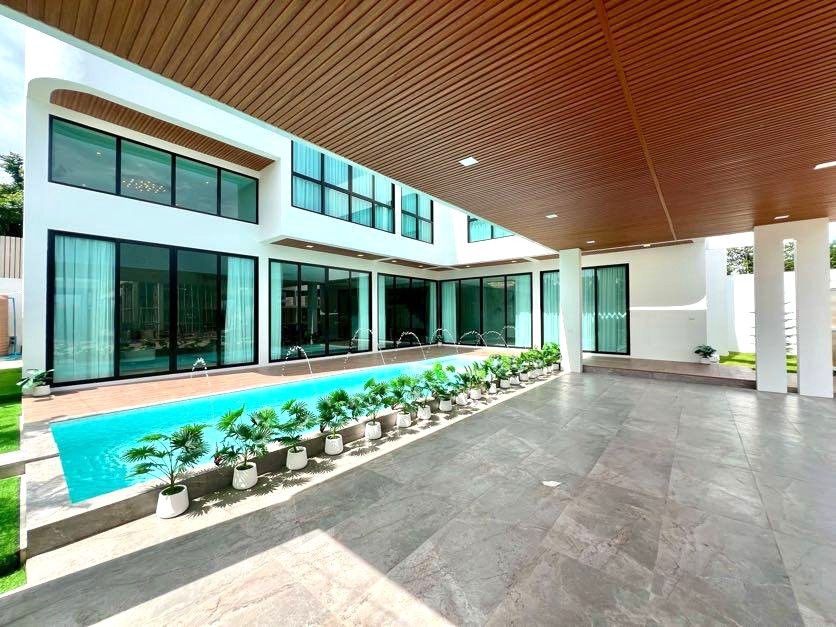 7 Bedroom House For Sale in Mae Hia, Mueang Chiang Mai, Chiang Mai - Image 26