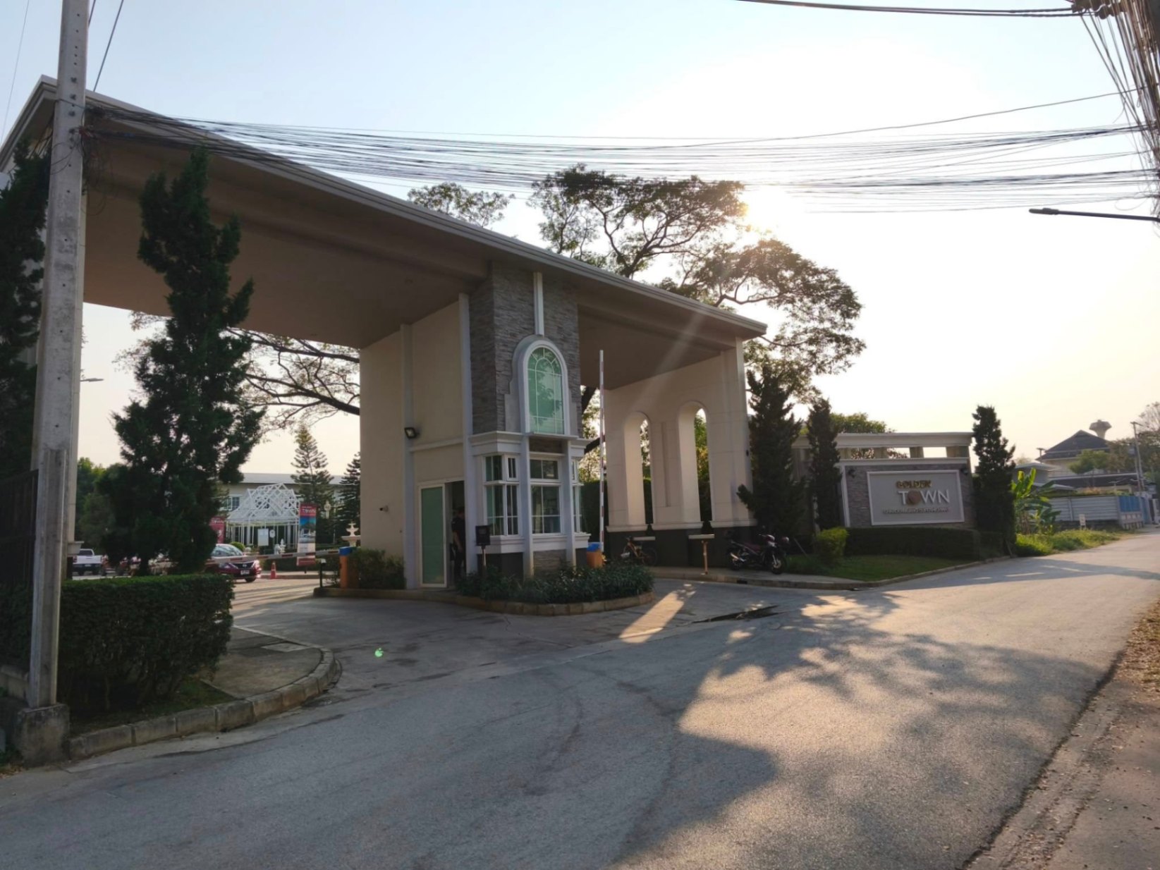 Golden Town Charoenmuang-Superhighway - Image 17