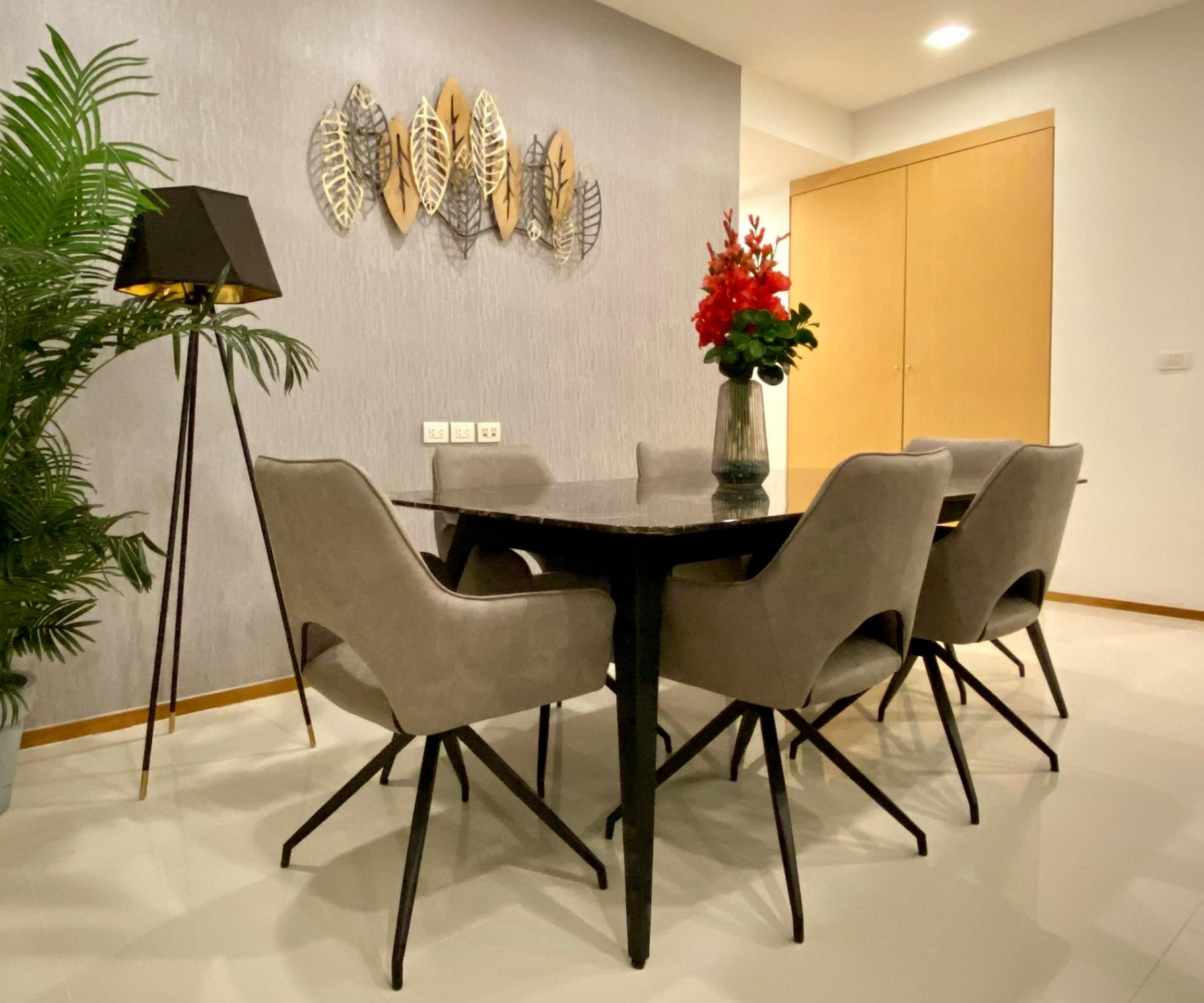The Emporio Place - Image 4