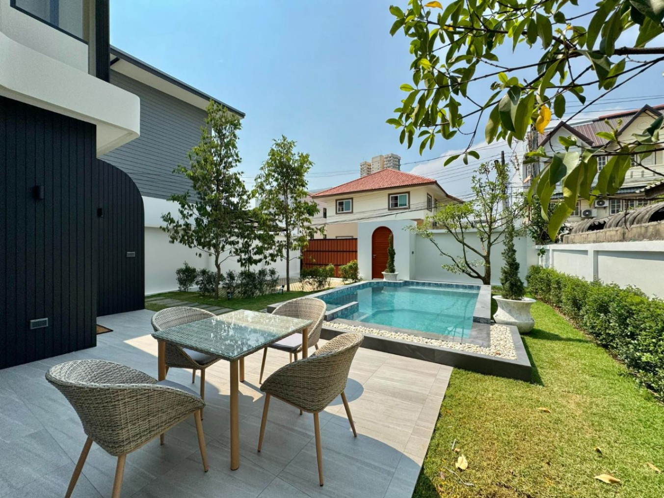 5 Bedroom House For Sale in Wat Ket, Mueang Chiang Mai, Chiang Mai - Image 3