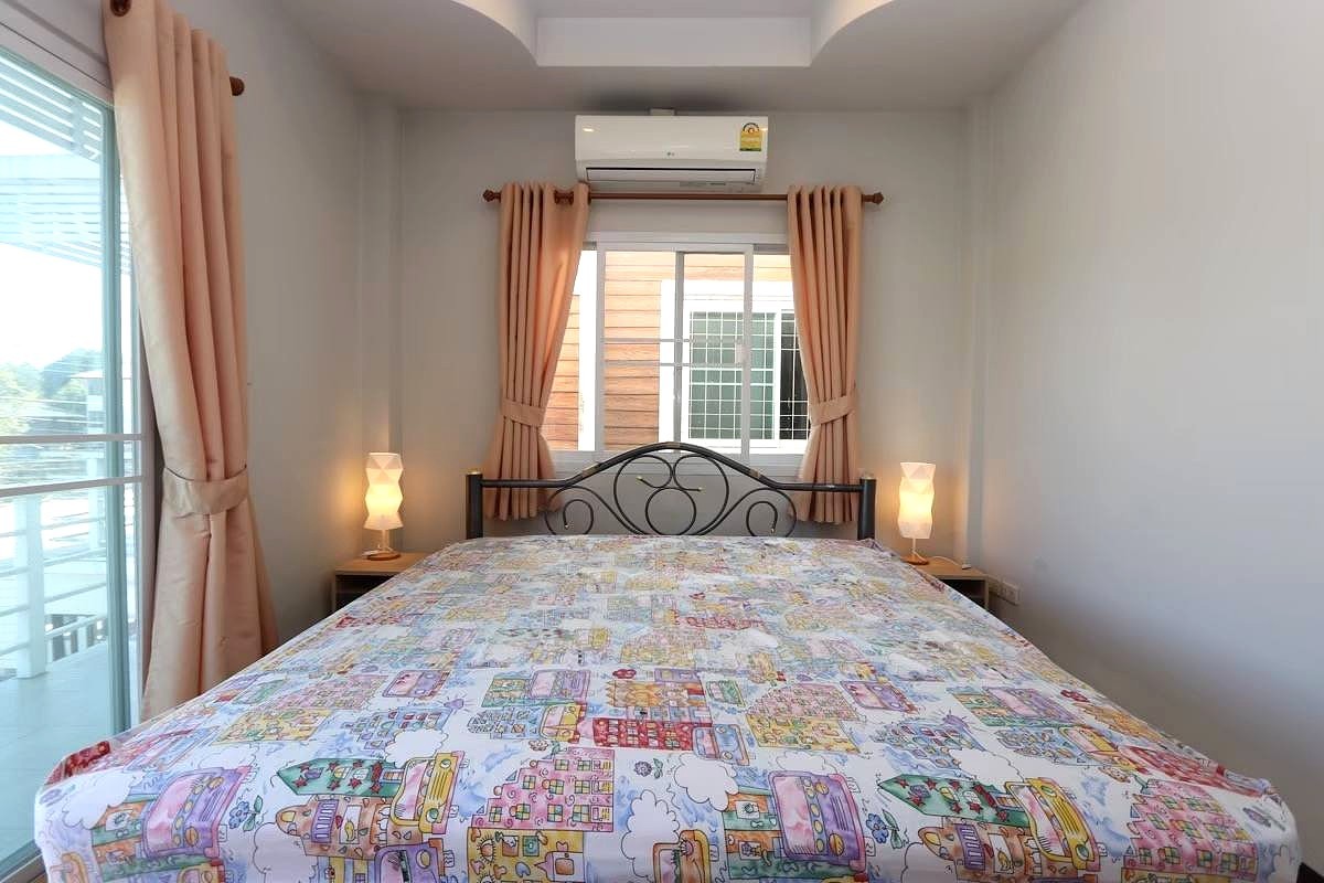 2 Bedroom House For Rent in Saraphi, Saraphi, Chiang Mai - Image 11
