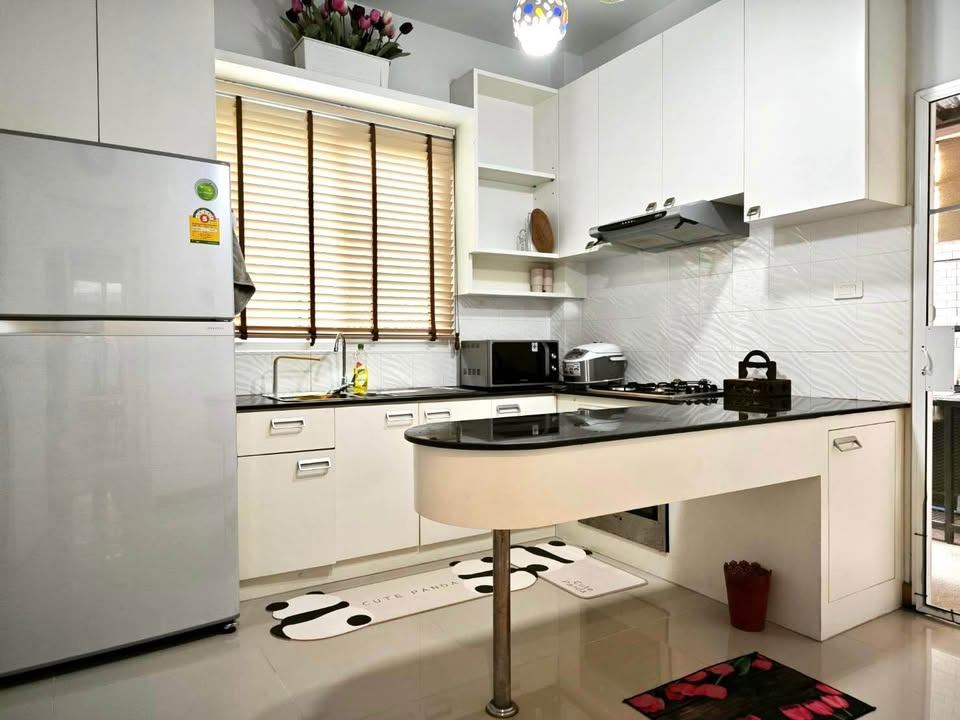 San Saran - Mod Chic - Image 3