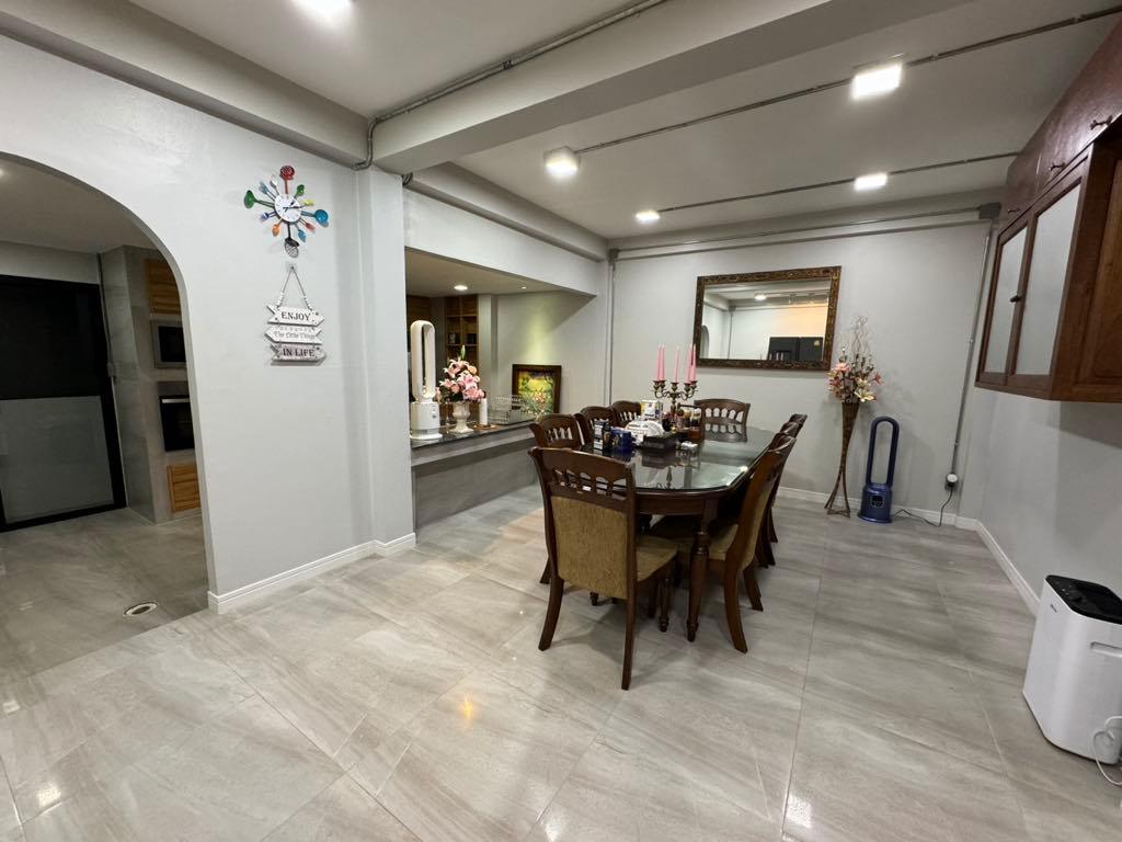 2 Bedroom Townhouse For Rent in Suthep, Mueang Chiang Mai, Chiang Mai - Image 3
