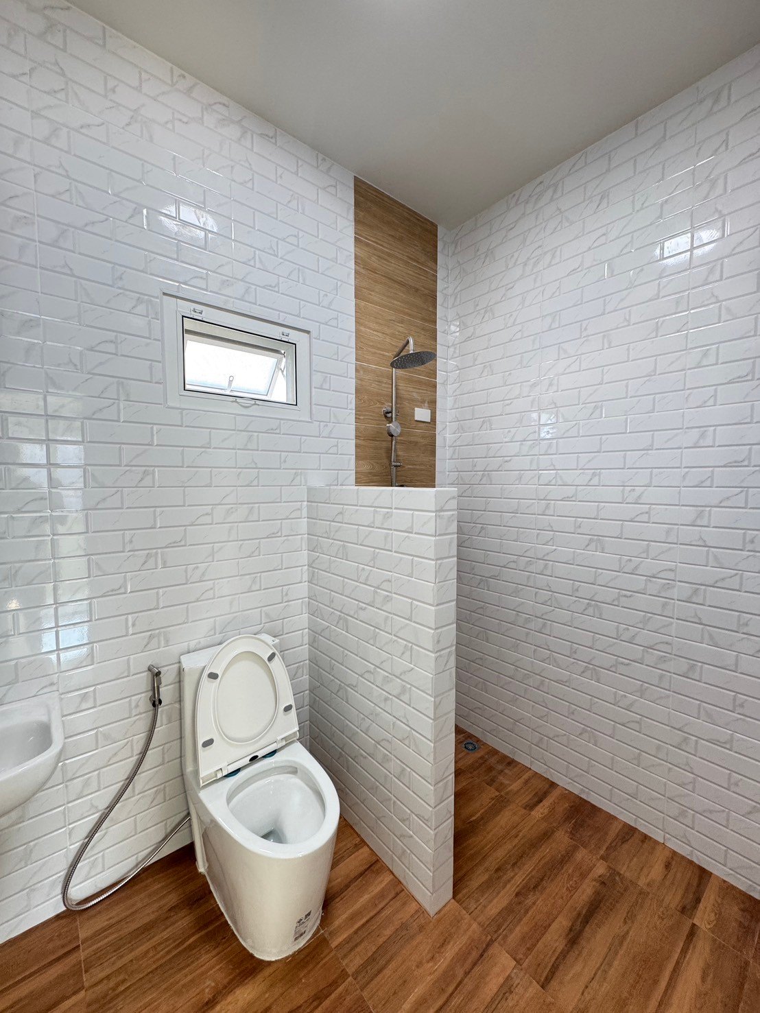 4 Bedroom House For Sale in San Pu Loei, Doi Saket, Chiang Mai - Image 7