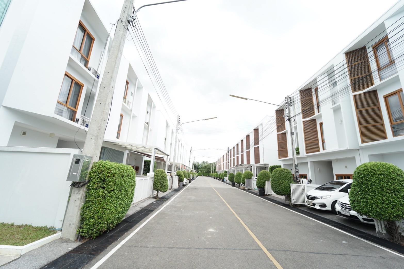 Monotown 1 Faham - Image 18