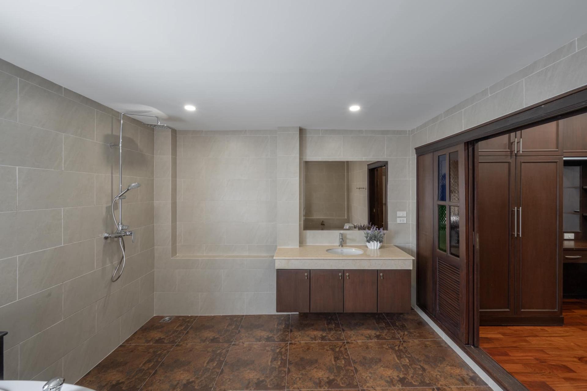 3 Bedroom House For Sale in Mae Hia, Mueang Chiang Mai, Chiang Mai - Image 11