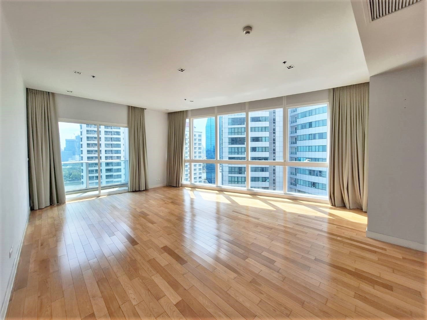 Millennium Residence - Image 3