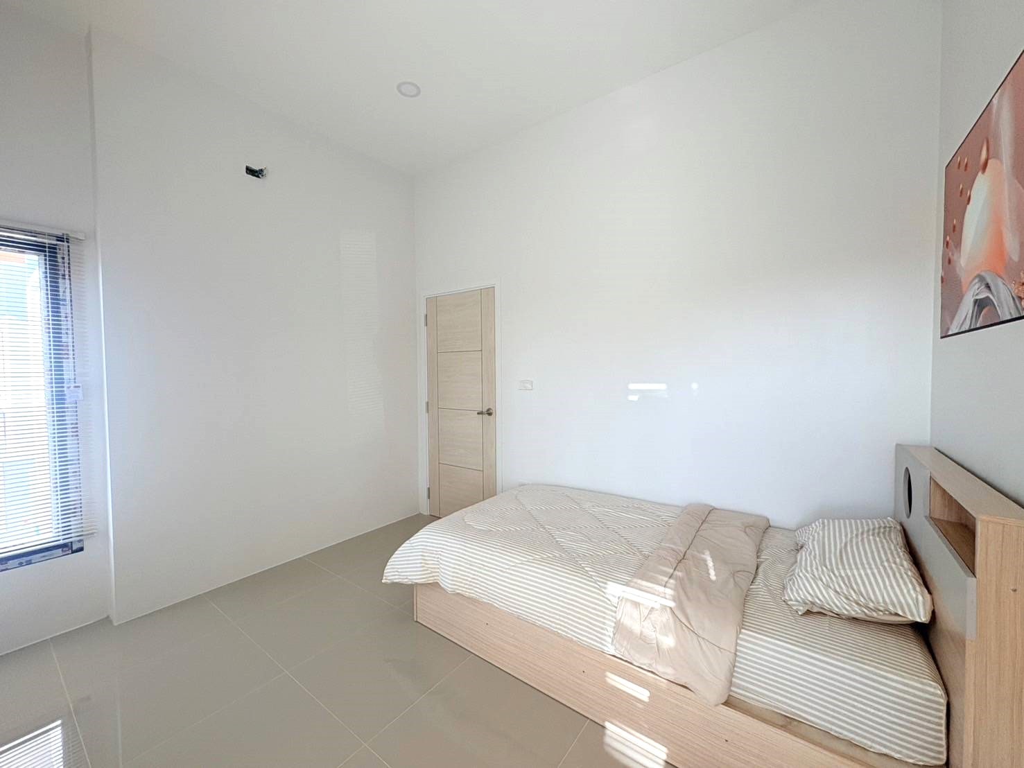 3 Bedroom House For Sale in Sop Mae Kha, Hang Dong, Chiang Mai - Image 8
