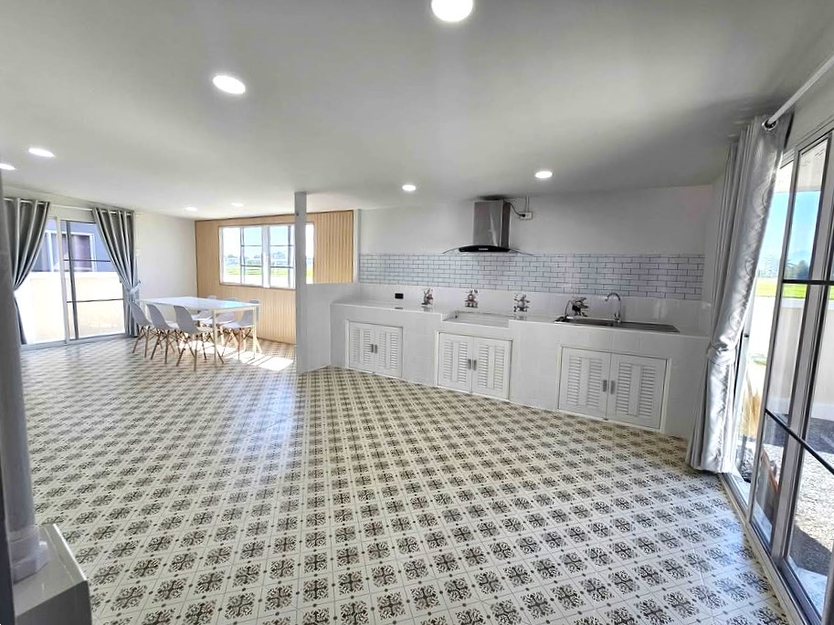 99 Avenue - Image 3