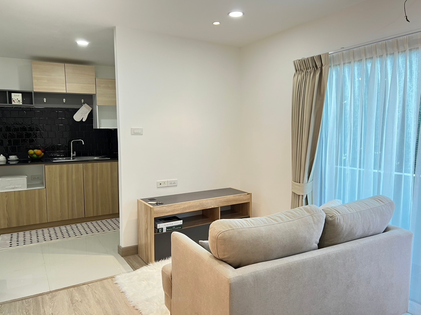 Airport Home Condo - Image 6