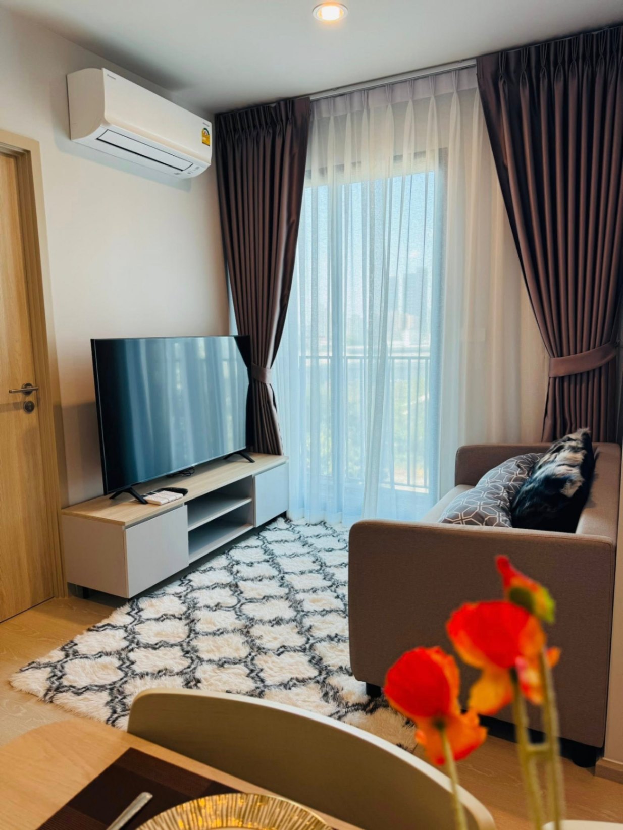 2 ห้องนอน คอนโด สำหรับเช่า ใน บางแก้ว, บางพลี, สมุทรปราการ - Image 1