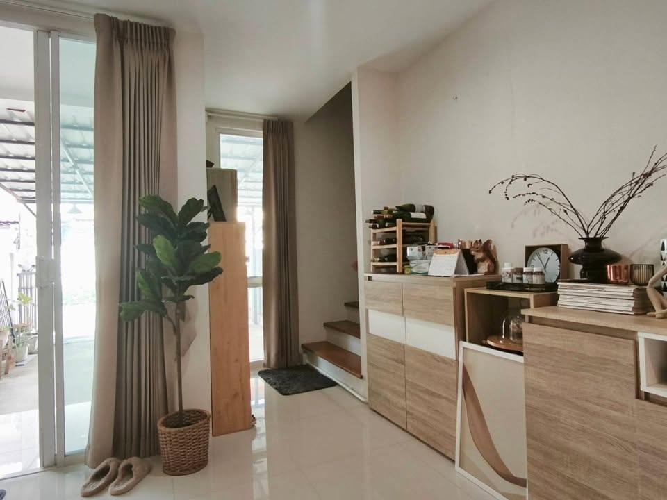 3 Bedroom Townhouse For Sale in Khlong Sam Prawet, Lat Krabang, Bangkok - Image 15
