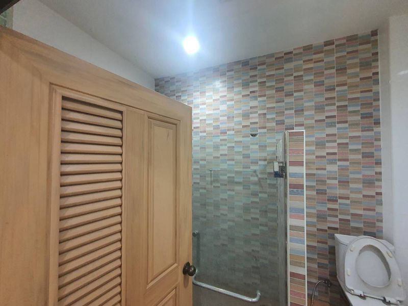  Retail Space For Sale in Bang Phongphang, Yan Nawa, Bangkok - Image 4