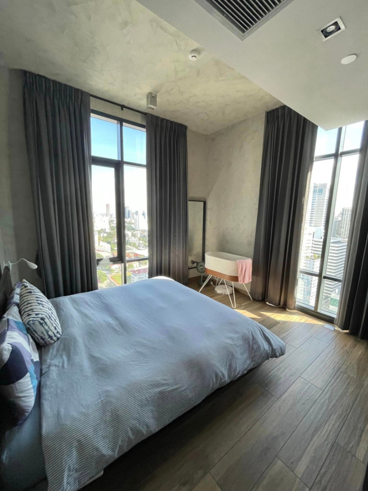 The Lofts Asok by Raimon Land - Image 4