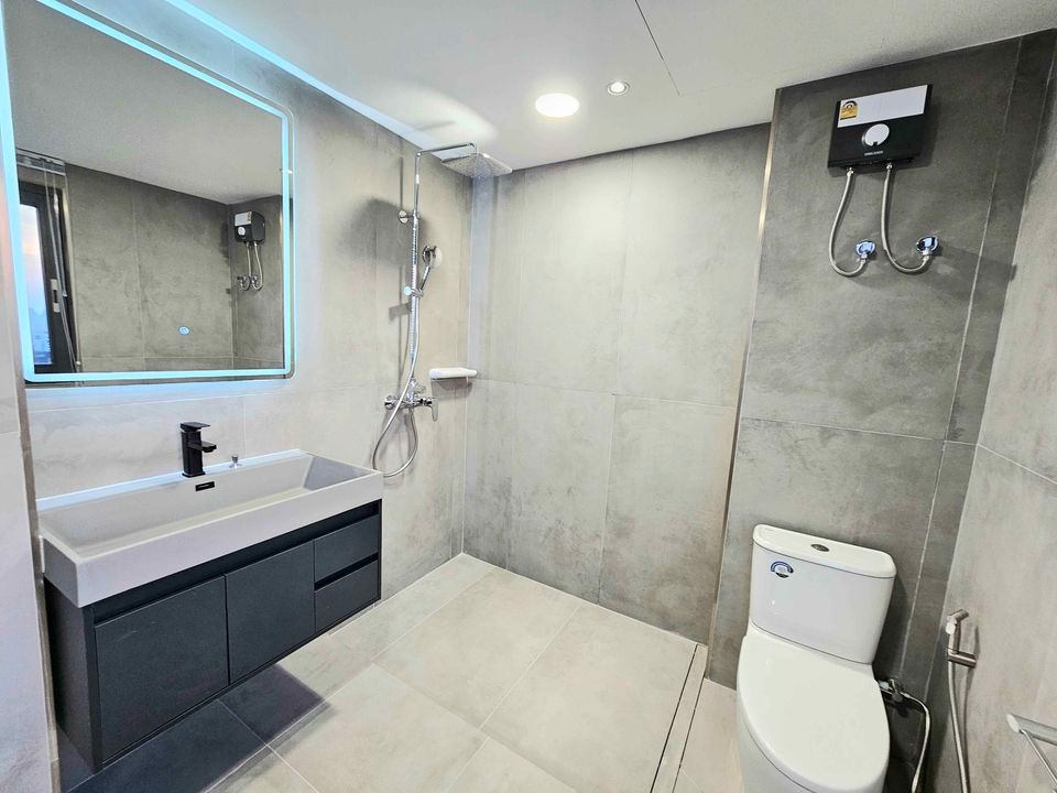 Waterford Diamond Tower - Image 8