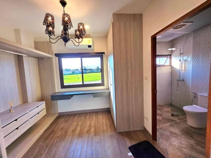 5 卧室 独立房屋  在  - Image 15