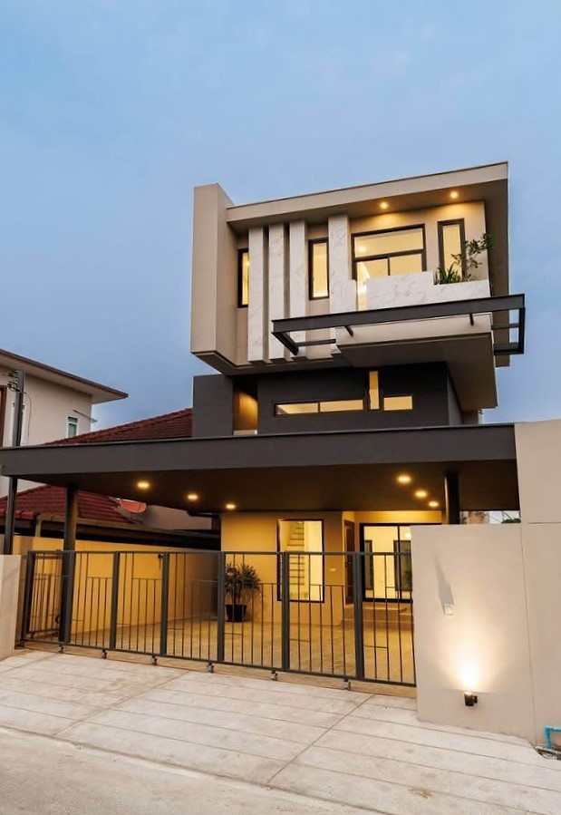 3 Bedroom House For Sale in San Phisuea, Mueang Chiang Mai, Chiang Mai - Image 1