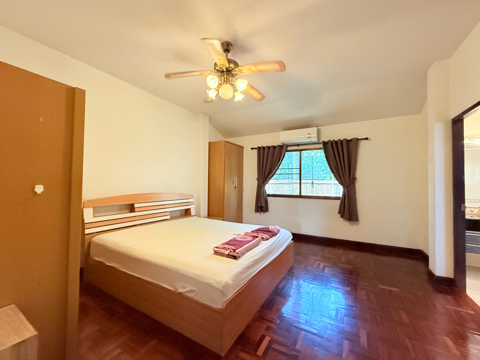 Lanna Pinery Home - Image 16