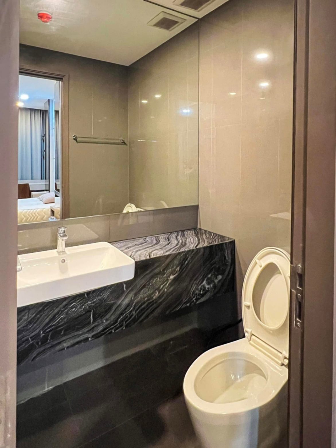 Ashton Chula - Silom - Image 7