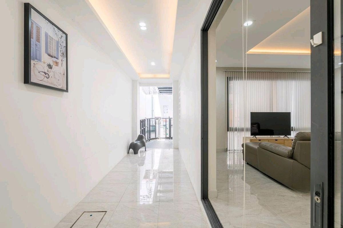 5 Bedroom House For Sale in Khlong Tan, Khlong Toei, Bangkok - Image 10