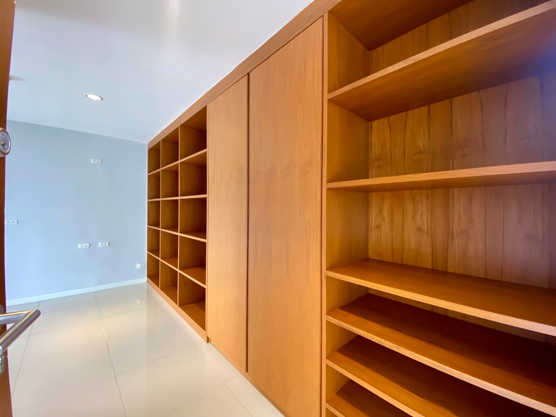 The Resort Condominium - Image 13