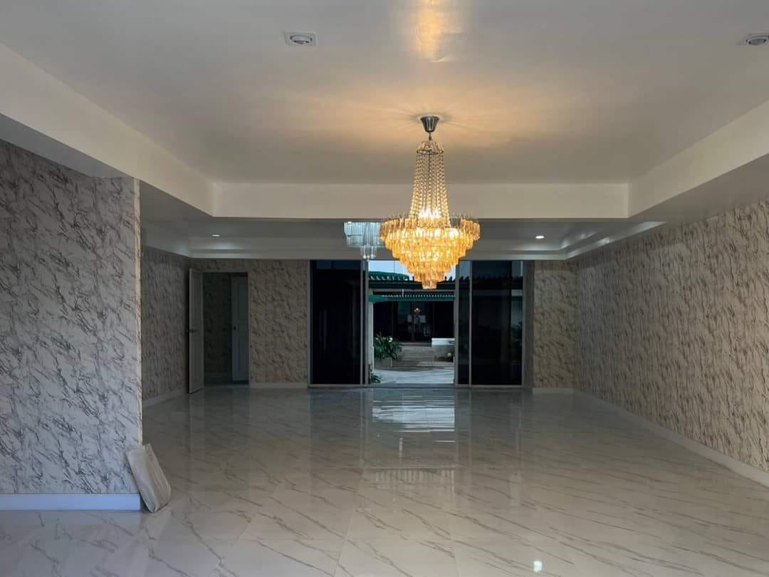 Supalai Place Condominium MAM (Sukhumvit 39 Phrom Phong) - Image 3