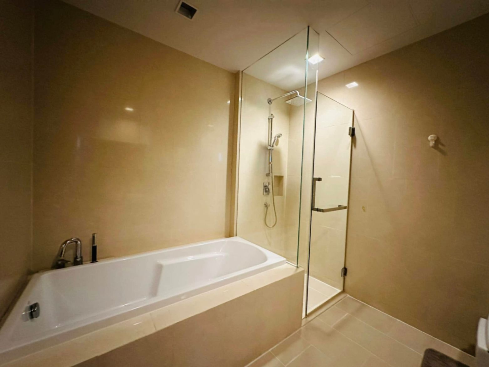 Hyde Sukhumvit 13 - Image 10