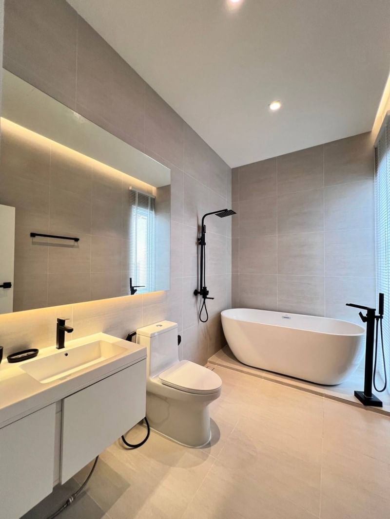 4 Bedroom House For Sale in Ban Waen, Hang Dong, Chiang Mai - Image 17