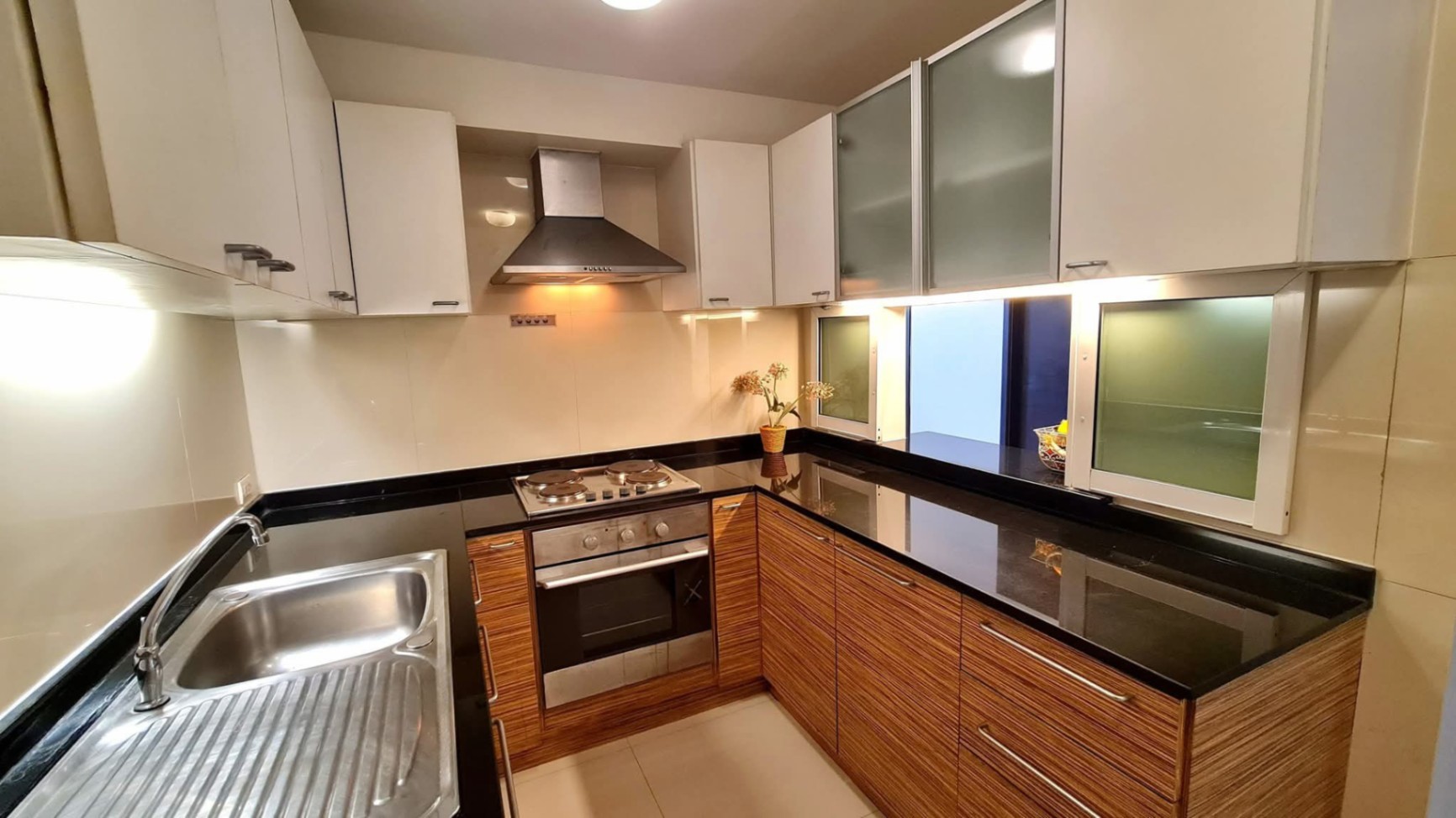 Piyathip Place Serviced Apartment - Image 7